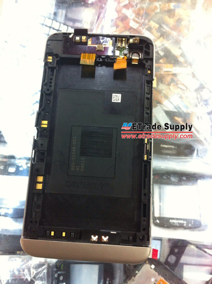 blackberry-a10-middle-plate-1