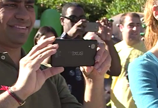 Google-first-showed-us-the-Nexus-5-in-its-teaser-video-for-Android-4.4-KitKat