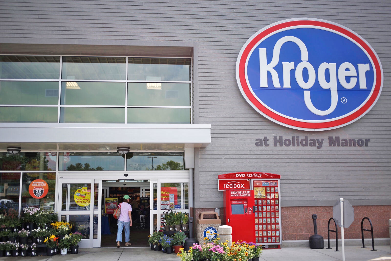 Kroger is expanding its self-checkout tech in hopes to cut checkout lines