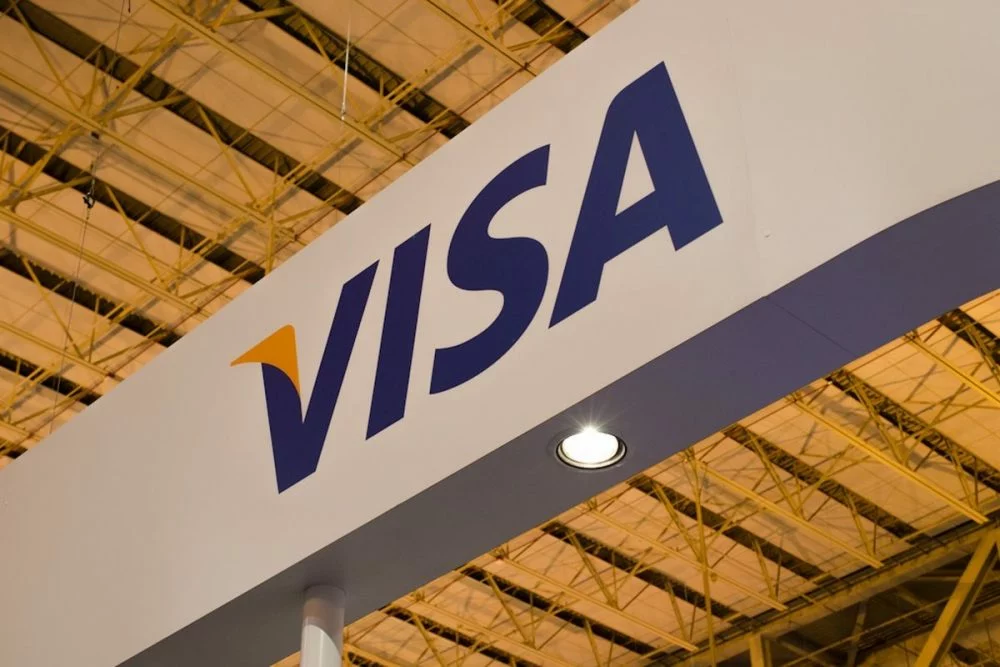 Visa moves to join other major US credit card companies to get rid of signatures