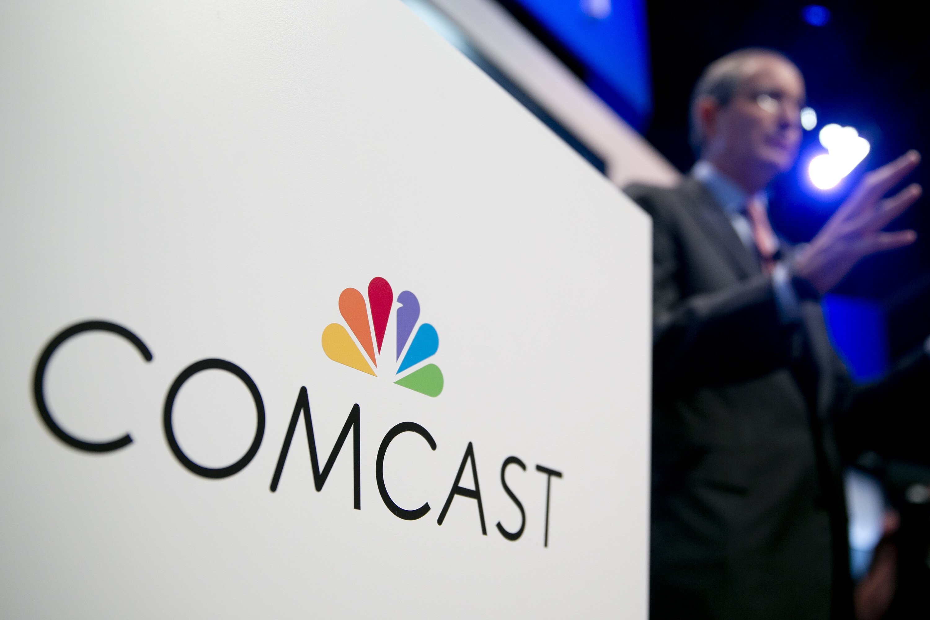 Comcast fires 500 employees even though it claimed tax cuts would help create thousands of jobs