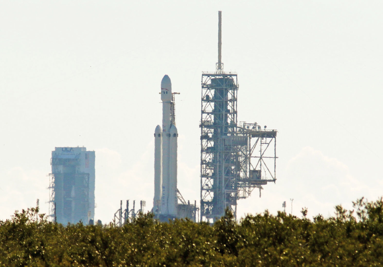 Unfortunately, SpaceX’s Falcon Heavy can’t launch while government is shutdown