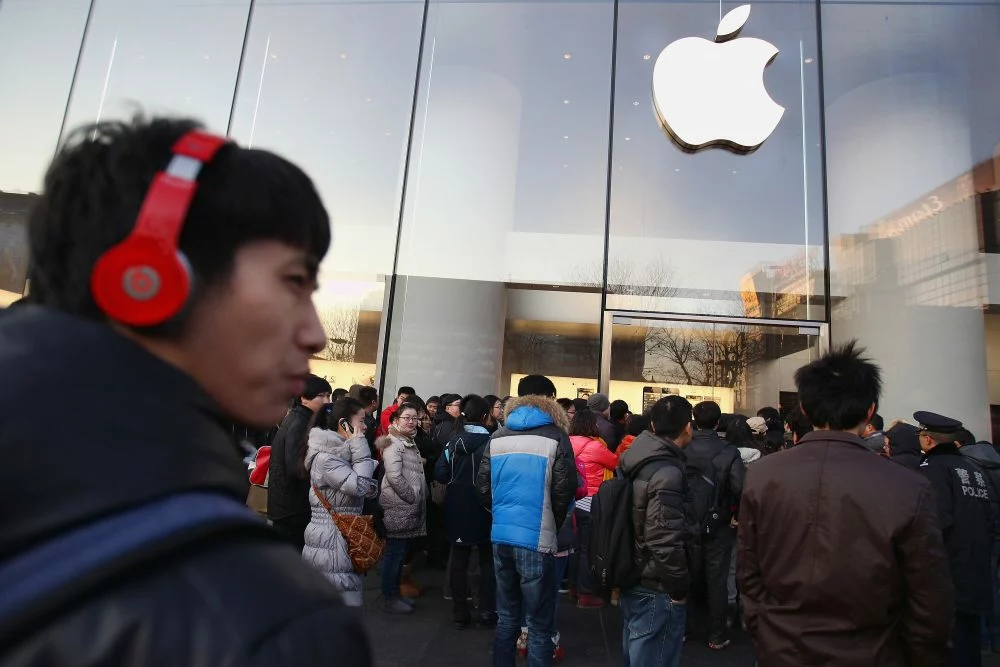Apple has decided to move its Chinese iCloud operations to a local firm