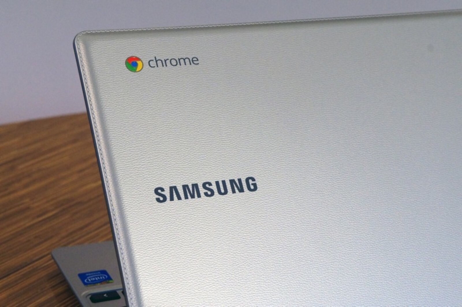 Chrome’s popular pull-to-refresh feature is making its way to Chromebooks