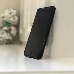 JoltDOWNLOAD: iPhone Black Wallpaper