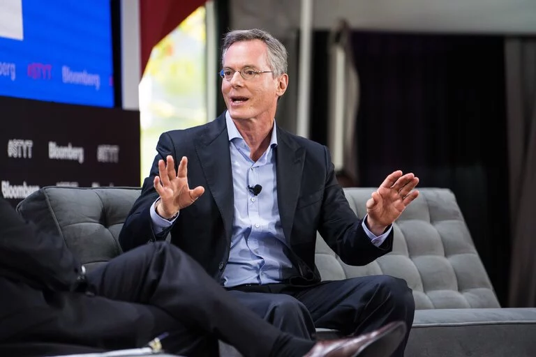 Qualcomm’s ex-chairman will leave company and plans to take company private