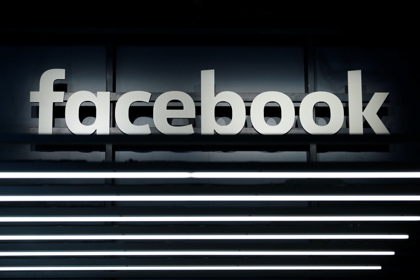 Facebook expands focus of more local news to global
