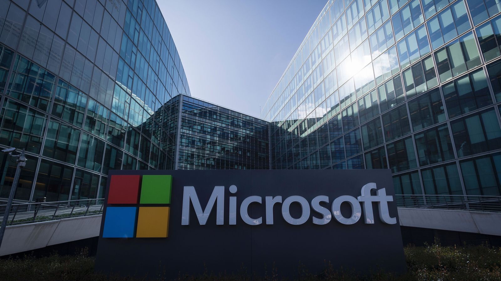 Microsoft is apparently facing 238 complaints of gender discrimination