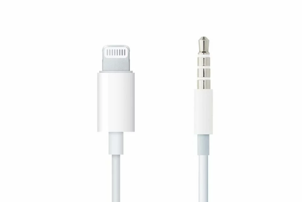Apple will now let companies make 3.5mm to Lightning cables