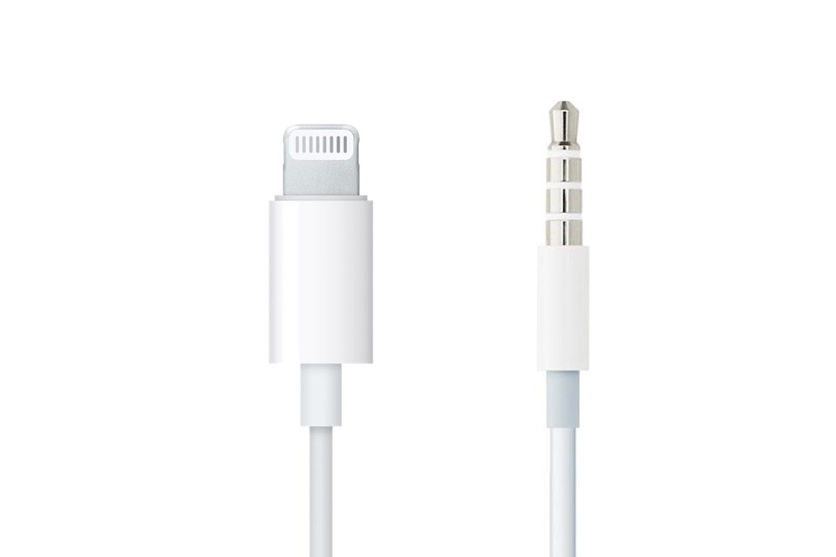 Apple will now let companies make 3.5mm to Lightning cables