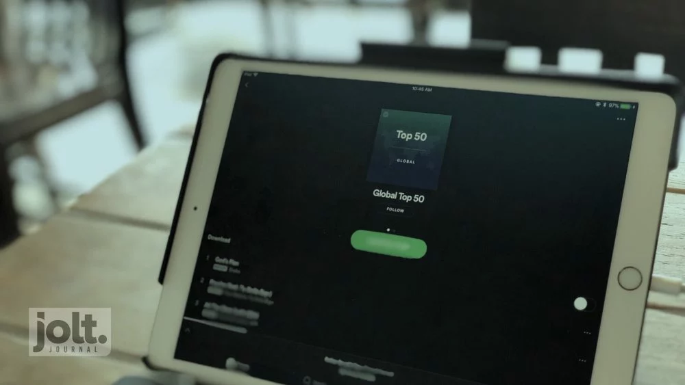 Spotify is cracking down on free users that are stealing Premium service