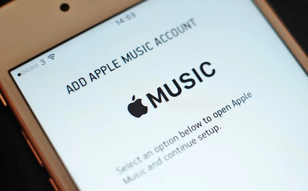 Apple Music hires a new boss as it reaches 40 million subscribers