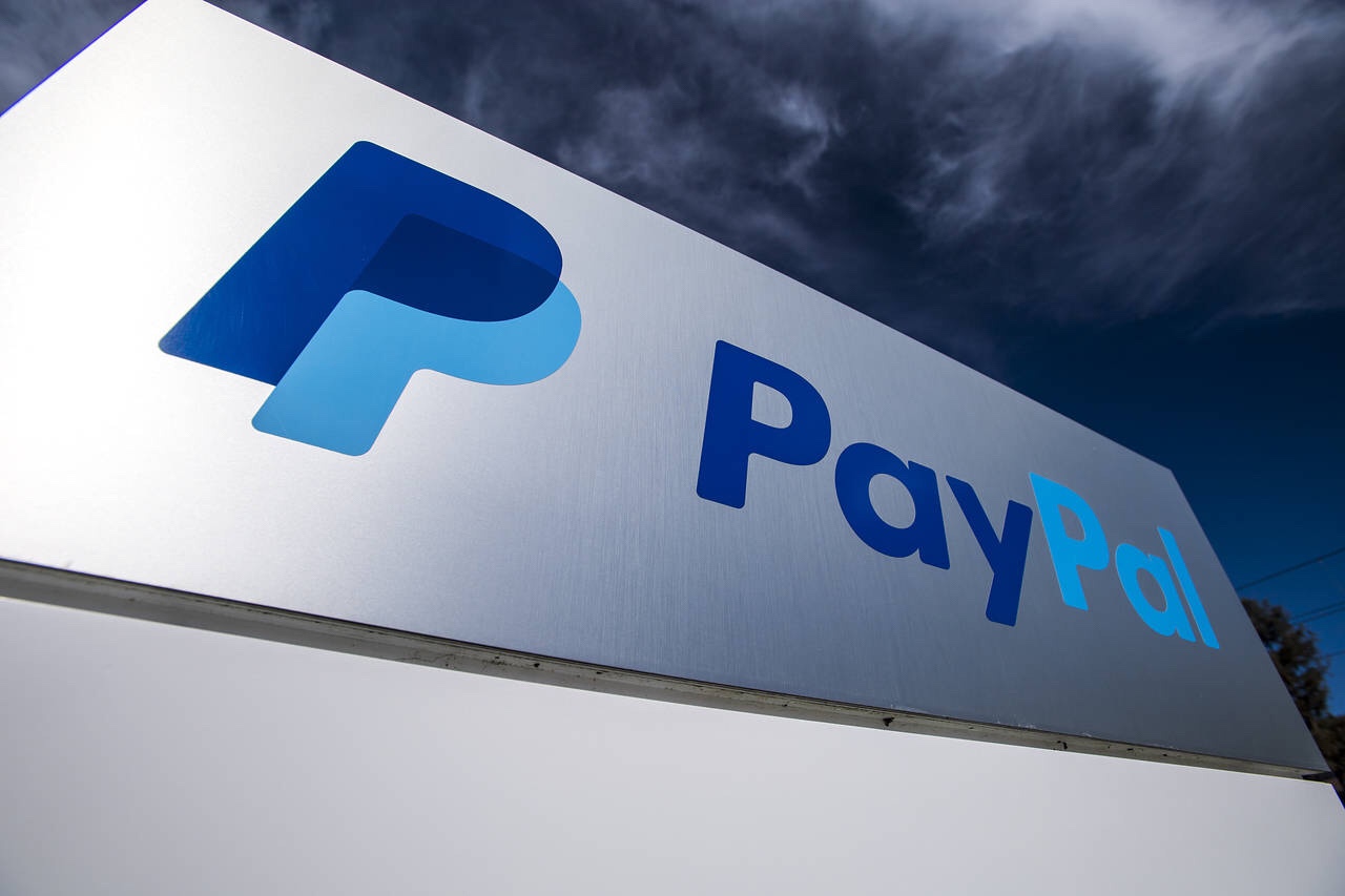 PayPal is launching debit cards and traditional banking services