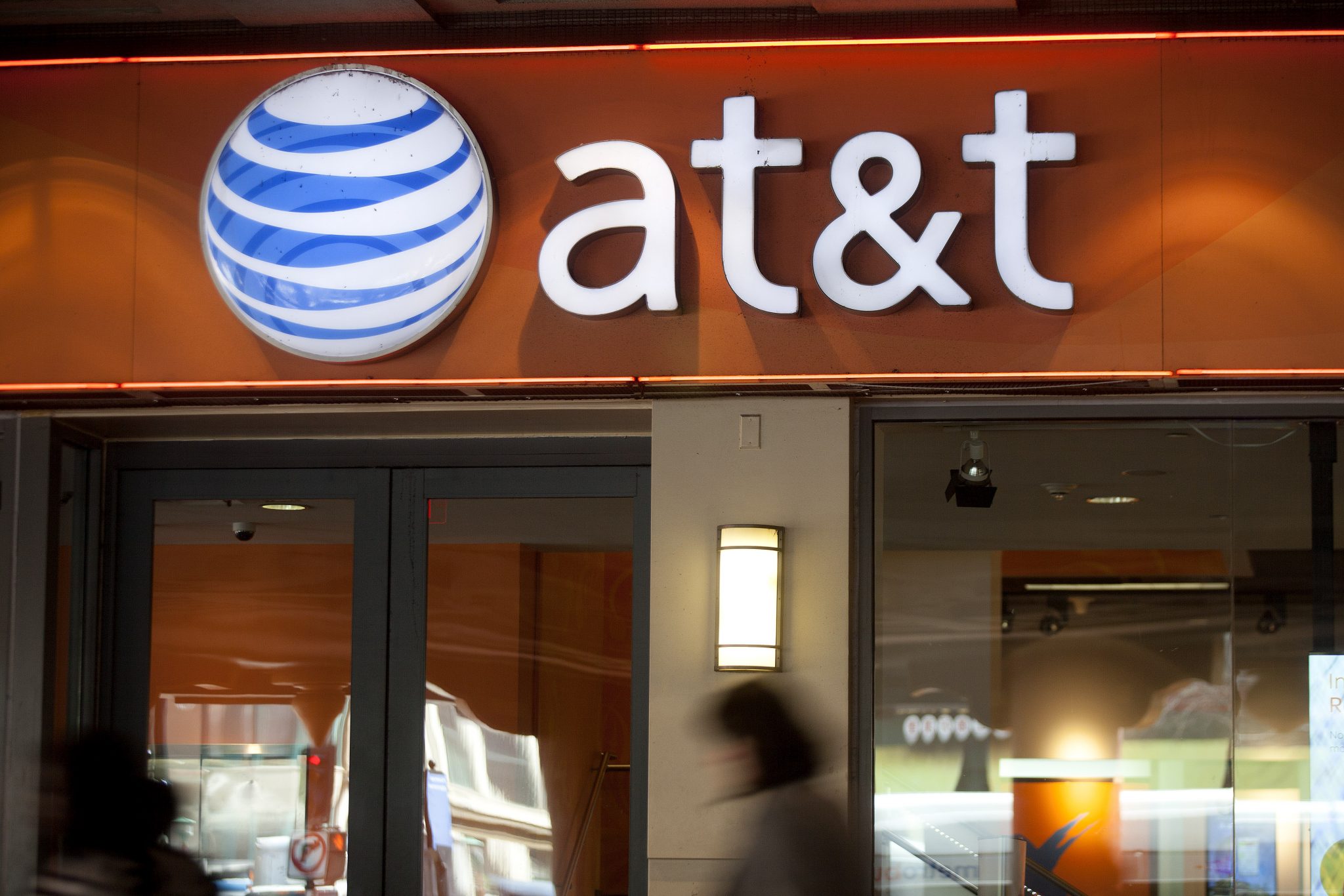 At&t Becomes First 5g Carrier In The Us To Reach Gigabit Speeds