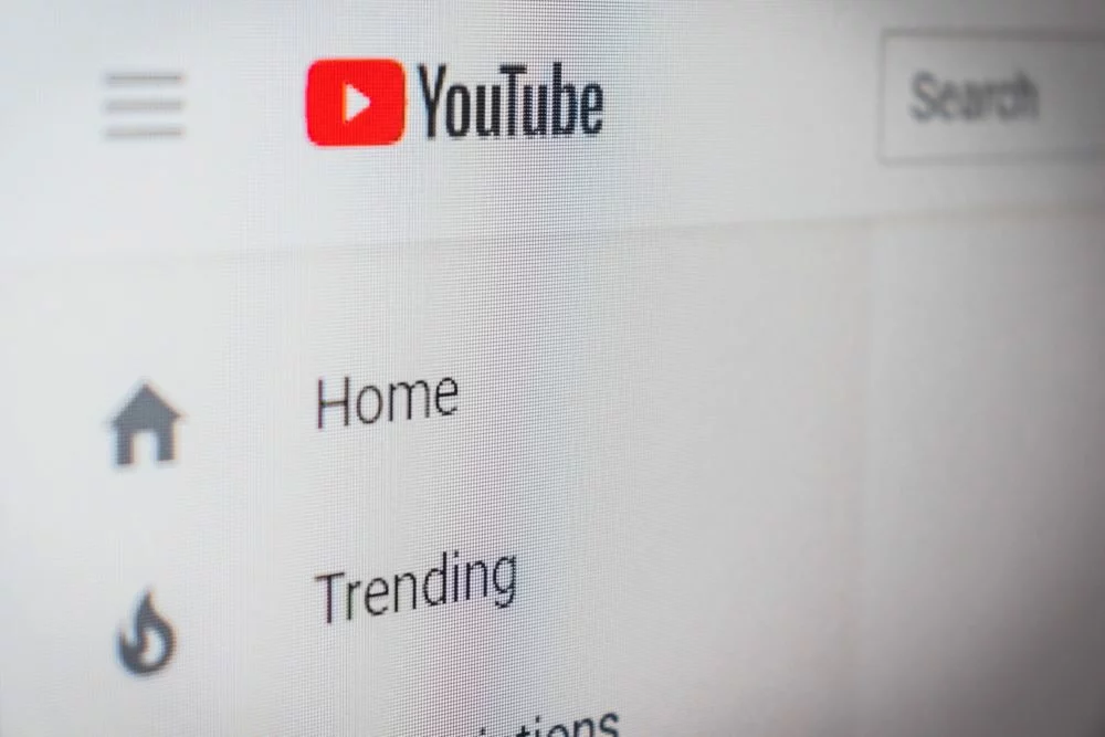 facebook youtube and twitter continue to struggle to remove new zealand mosque shooting video
