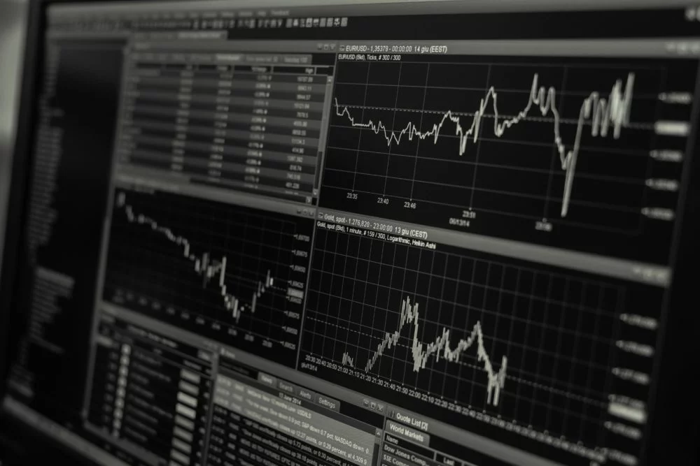 Here is How to Buy Stocks Online - The Jolt Journal