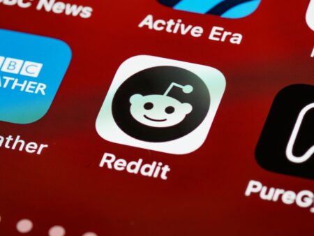 Reddit reportedly hacked via a phishing attack targeting its employees